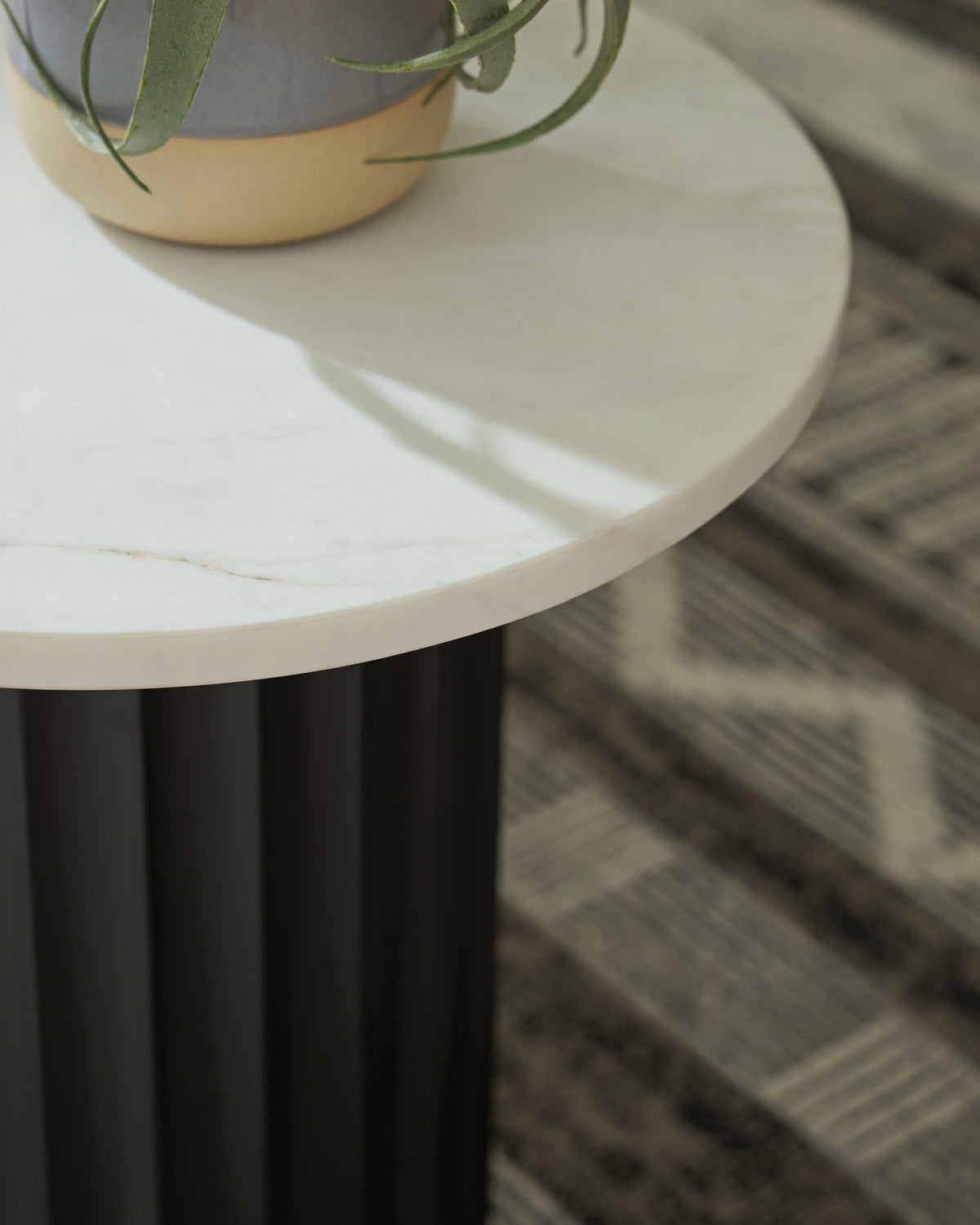 Wainstone - Accent Table - Black / White - view 2