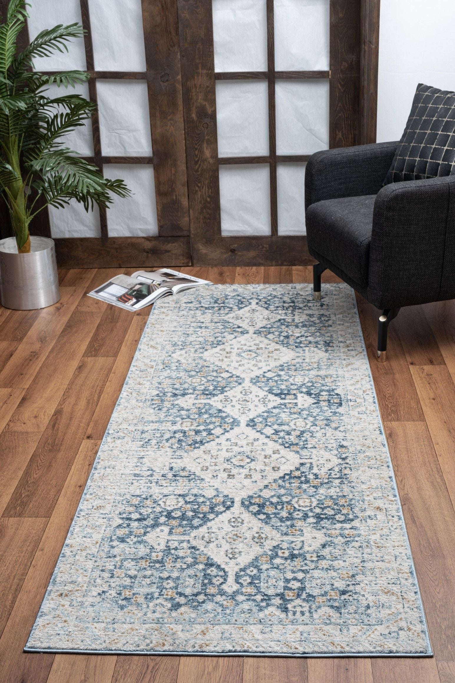 Noble - 5'3" X 7'3" Area Rug - Blue, Polyester