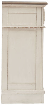 Realyn - Dresser, Mirror by Signature Design by Ashley® | Bel Furniture