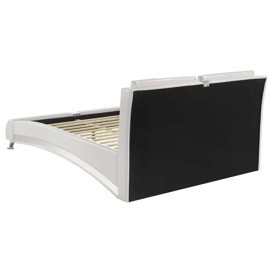 Jeremaine Bedroom Set White