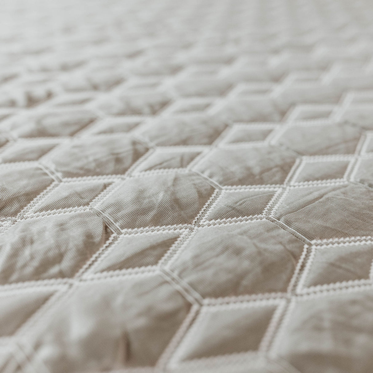 Copper Lux Hybrid - 12" Mattress With Copper Infused Contouring Memory Comfort Layer And Supportive Coil System