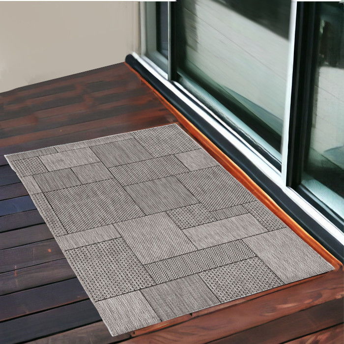 3' X 5' Machine Woven UV Treated Geometric Blocks Indoor / Outdoor Area Rug - Gray