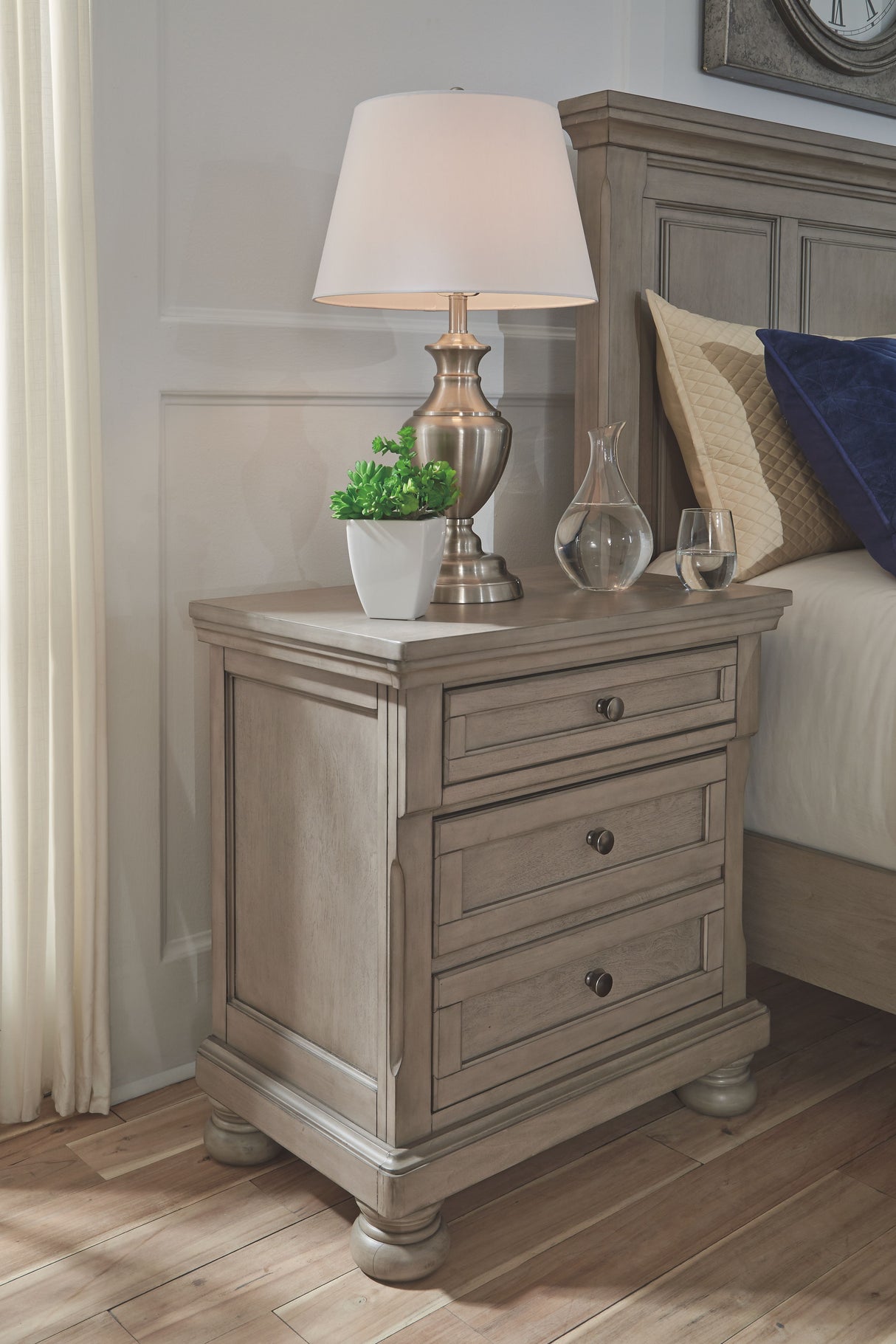 Lettner - Sleigh Bedroom Set by Signature Design by Ashley® | Bel Furniture