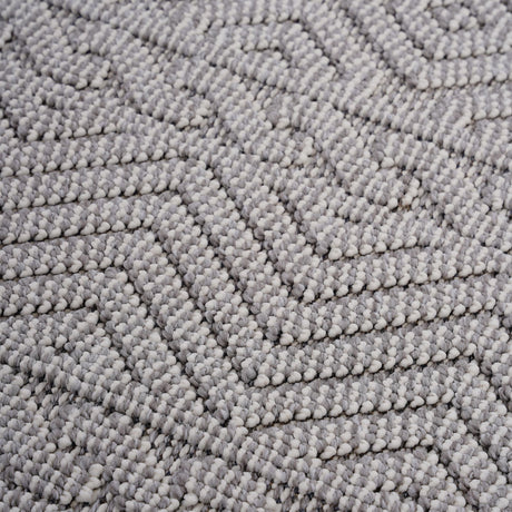 Guros - 6' X 9' Geometric Indoor / Outdoor Area Rug - White - view 3