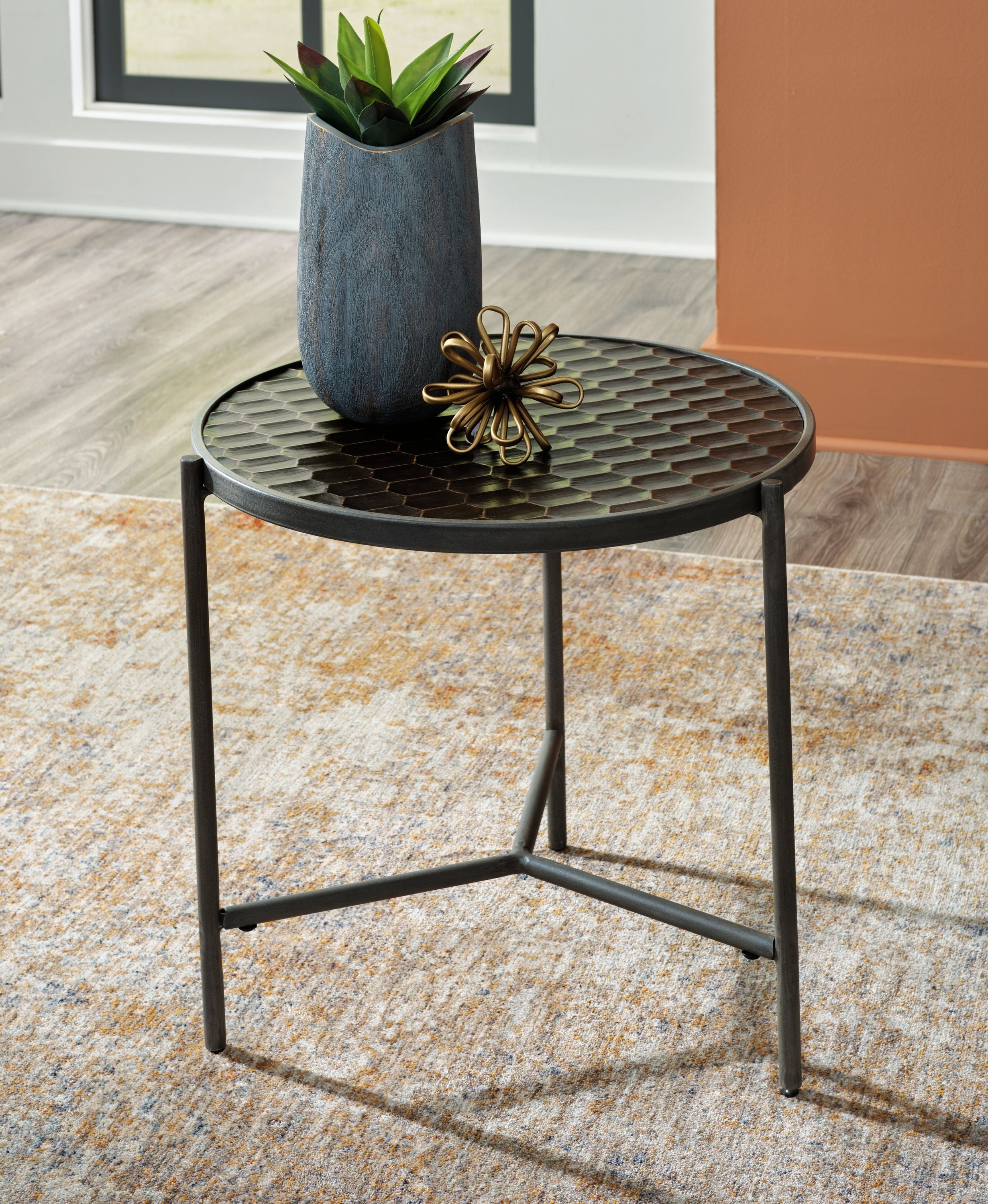 Doraley - Brown / Gray - Chair Side End Table