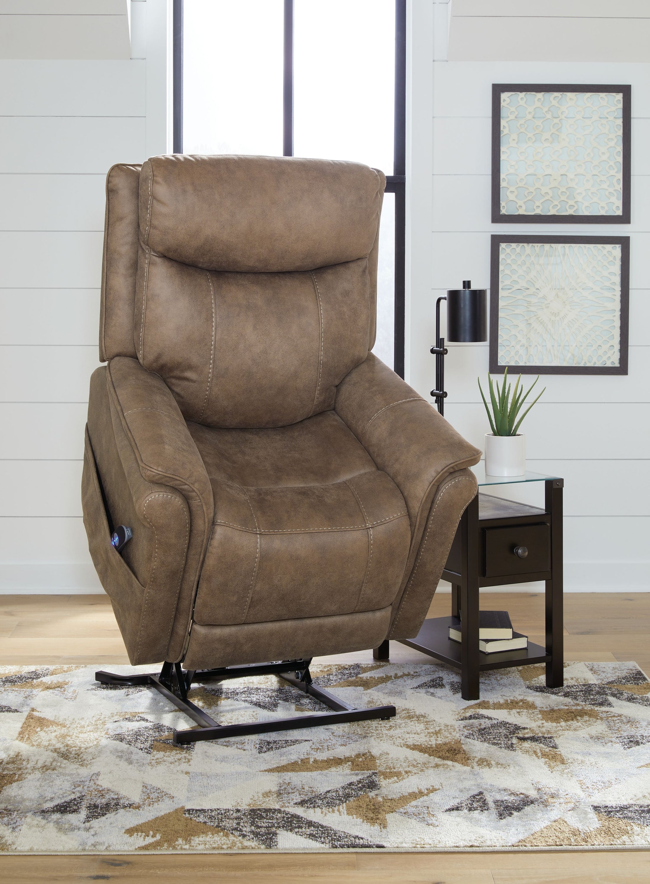 Lorreze - Power Lift Recliner