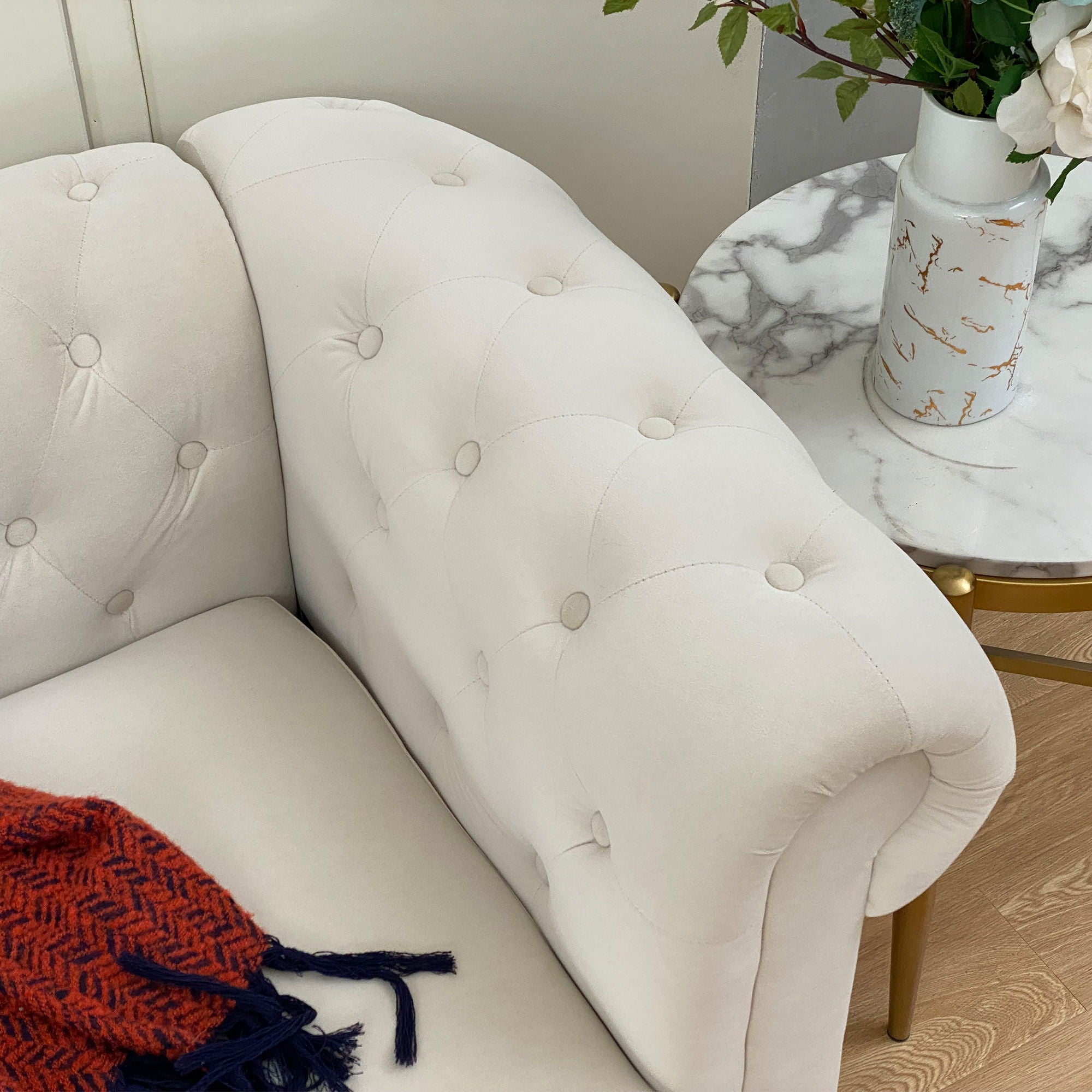 Chesterfield Sofa, 3-Seater Plush Fabric With Tufted Buttons And Wooden Legs, Classic Design - Beige