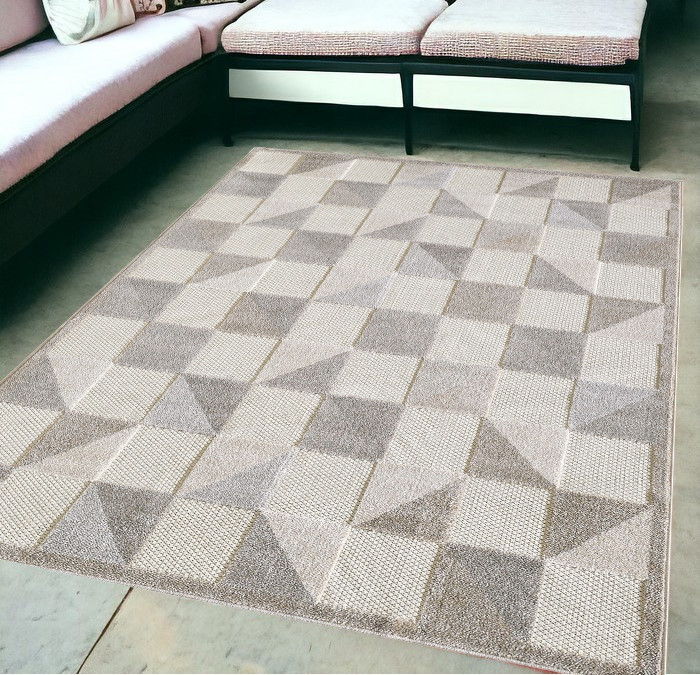 5' X 7' Geometric Stain Resistant Indoor & Outdoor Area Rug - Gray