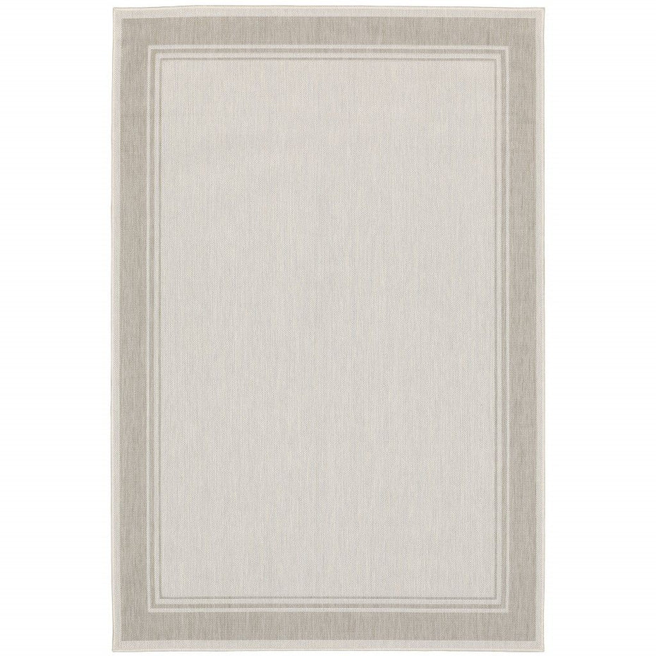 8' X 10' Outdoor / Indoor Area Rug - Gray / Ivory