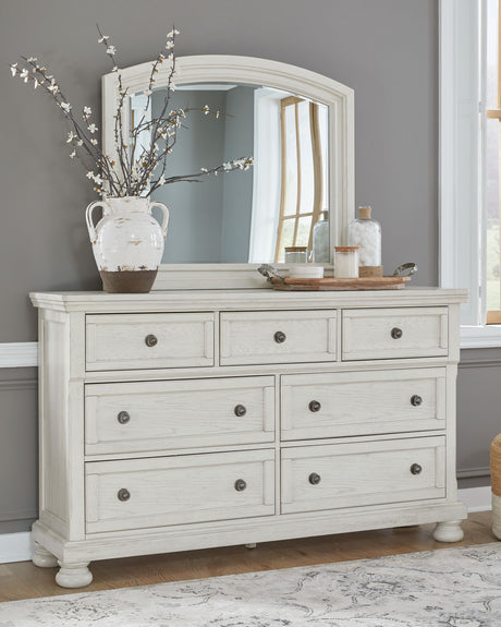 Robbinsdale - Sleigh Bed Set by Signature Design by Ashley® | Bel Furniture
