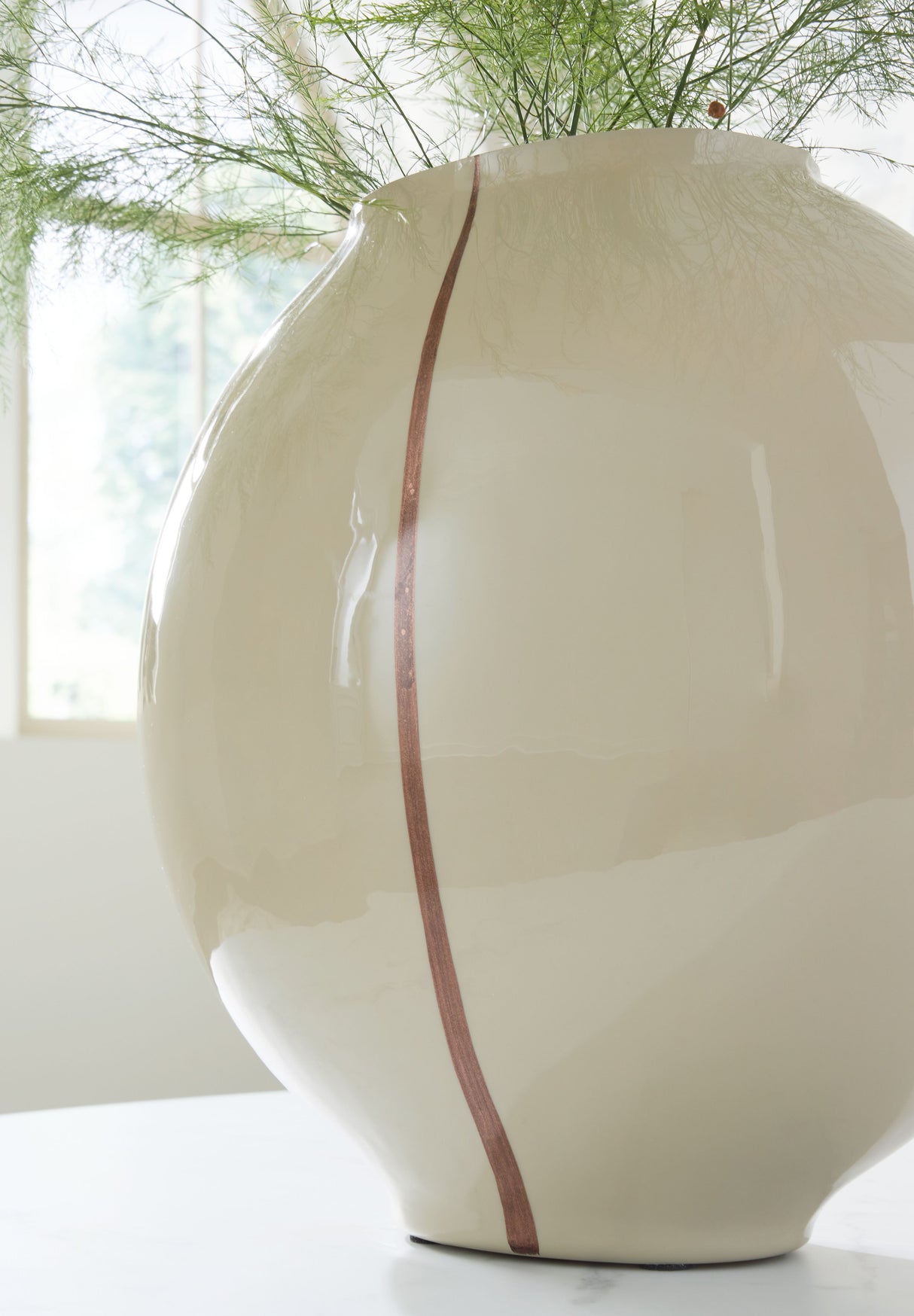 Sheabourne - Vase by Signature Design by Ashley® | Bel Furniture