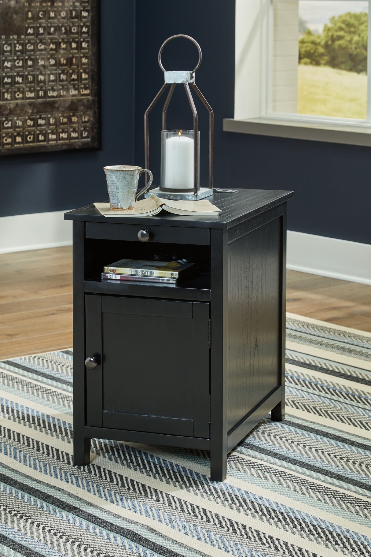 Treytown - Chair Side End Table by Signature Design by Ashley® | Bel Furniture