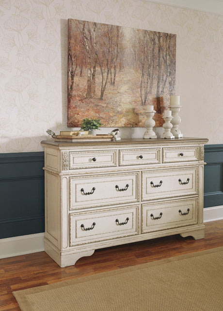Realyn - Dresser - view 13