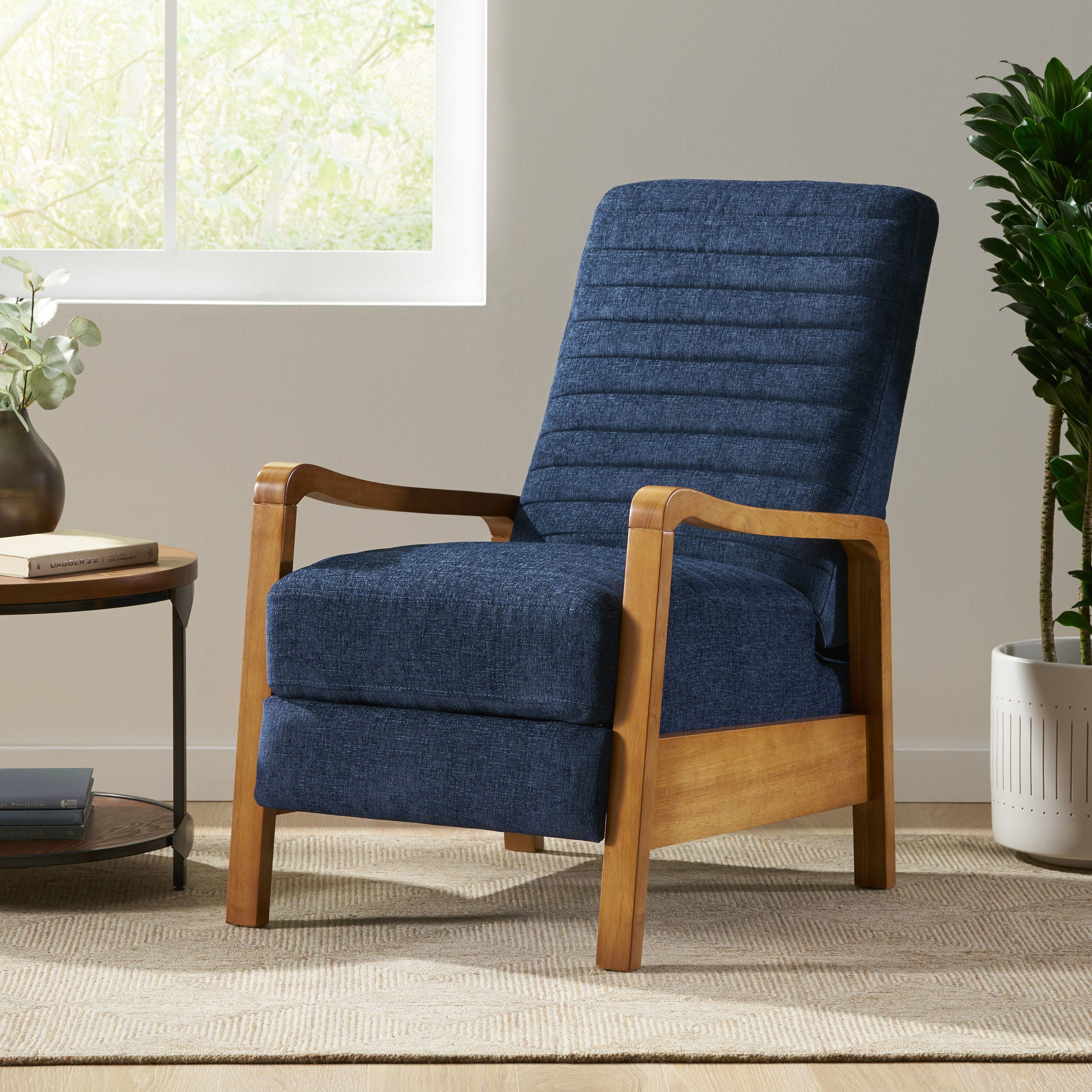 Fabric Wood Hand Manual Club Recliner