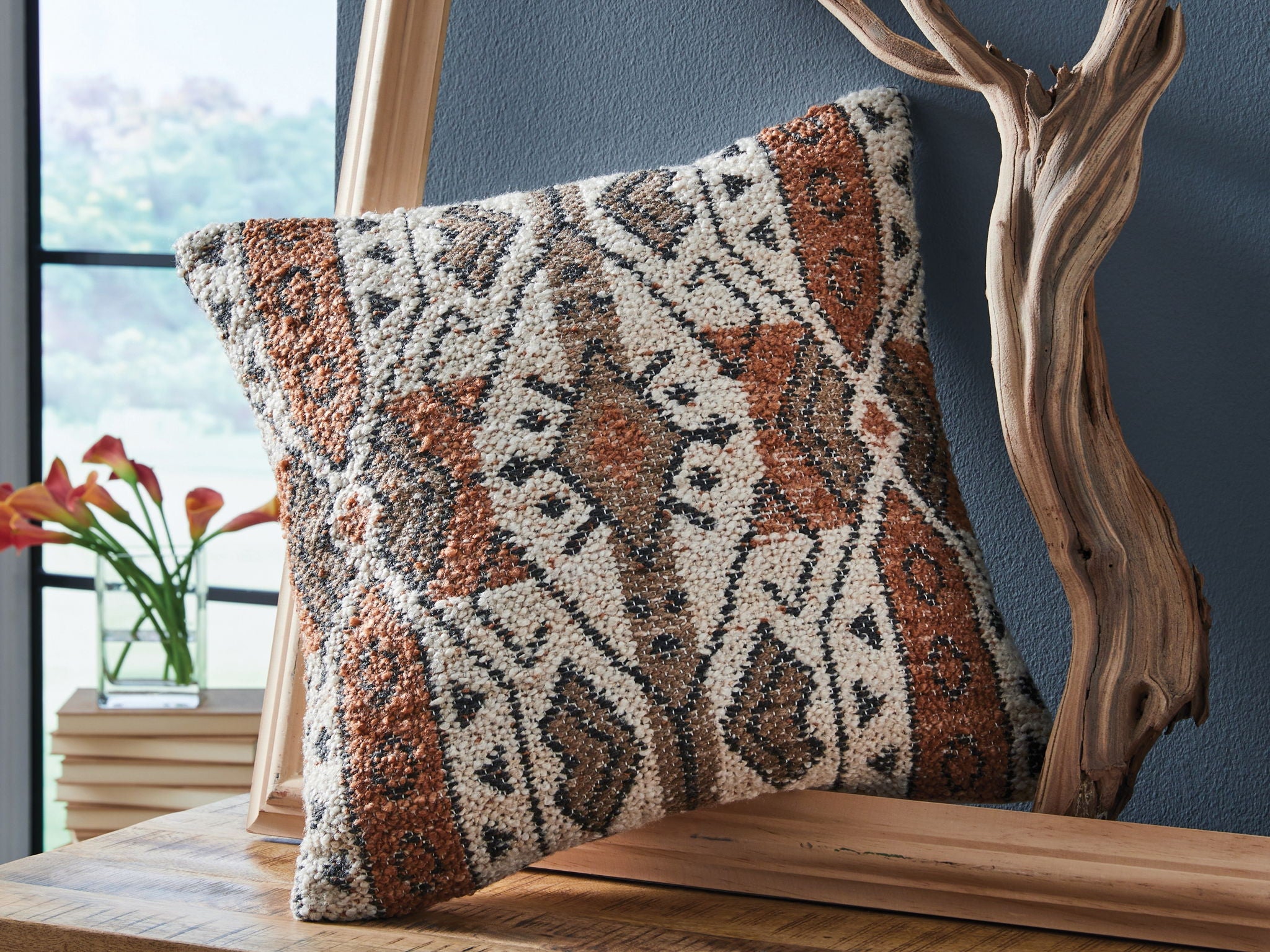 Bel Furniture Kierenworth Pillow - Thumbnail 2