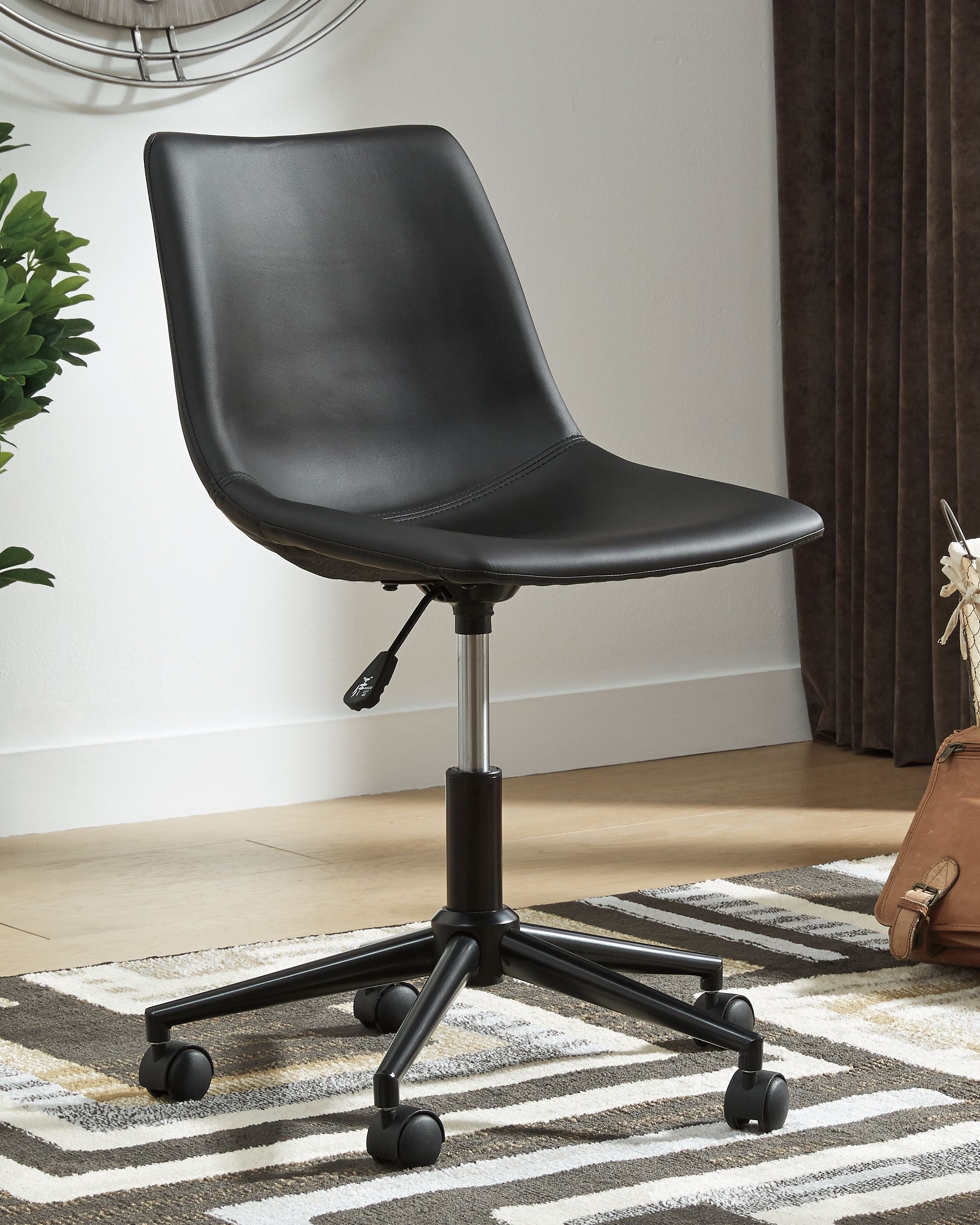 Office - Swivel Desk Chair