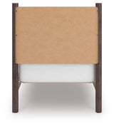 Pamytta - Panel Platform Bedroom Set
