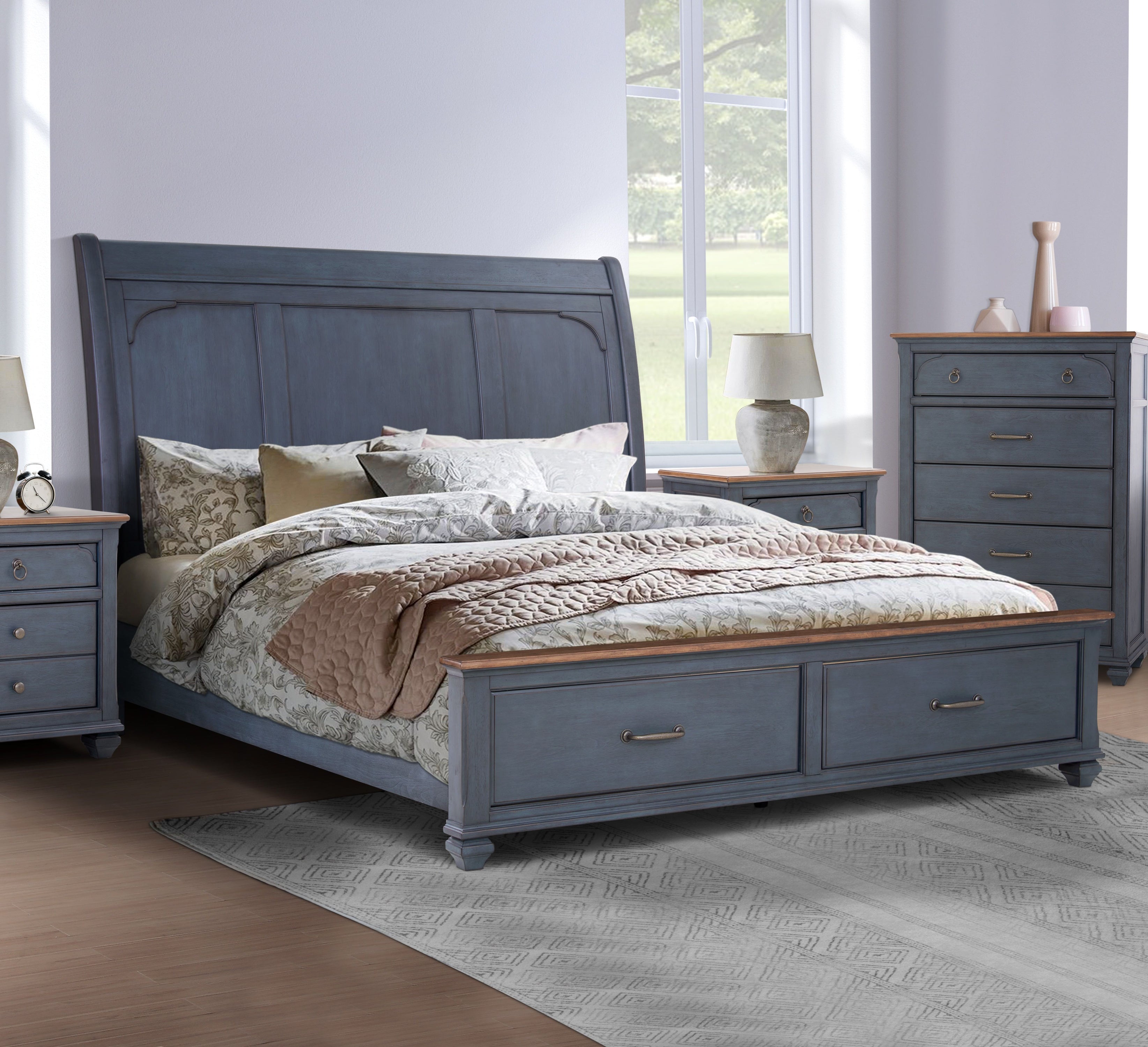 Americana - Sleigh Bed