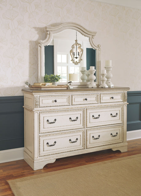 Realyn - Bedroom Sleigh Bed Set by Signature Design by Ashley® | Bel Furniture
