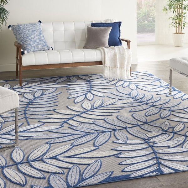 7' X 10' Floral Outdoor & Indoor Area Rug - Ivory / Blue