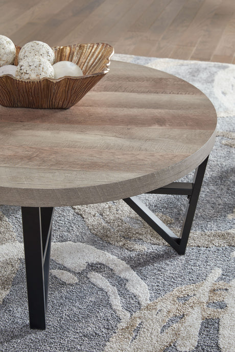 Deanlee - Grayish Brown / Black - Occasional Table Set (Set of 3) by Signature Design by Ashley® | Bel Furniture