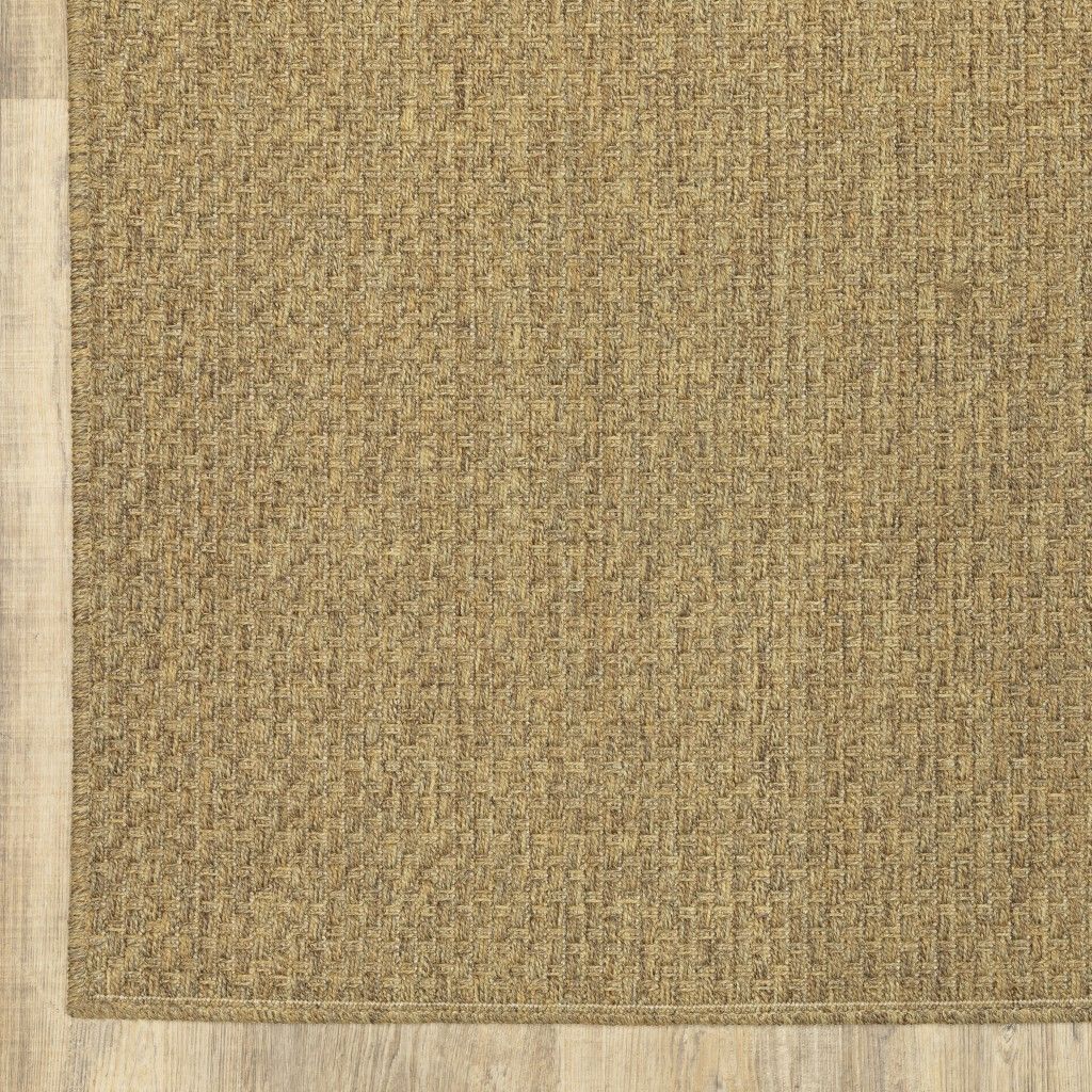 7' X 10' Indoor / Outdoor Area Rug - Tan