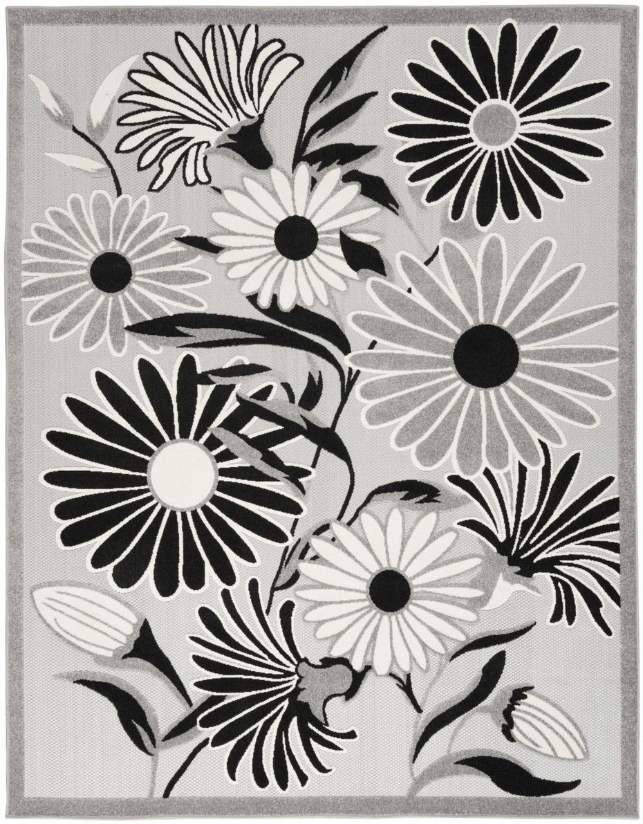 4' X 6' Floral Stain Resistant Non Skid Area Rug - Black White