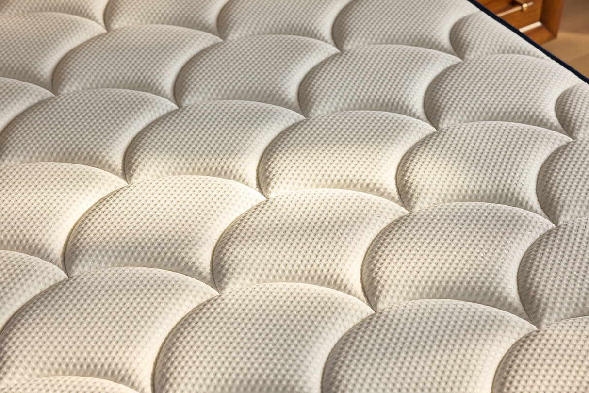 DreamCloud Classic Hybrid - Mattress
