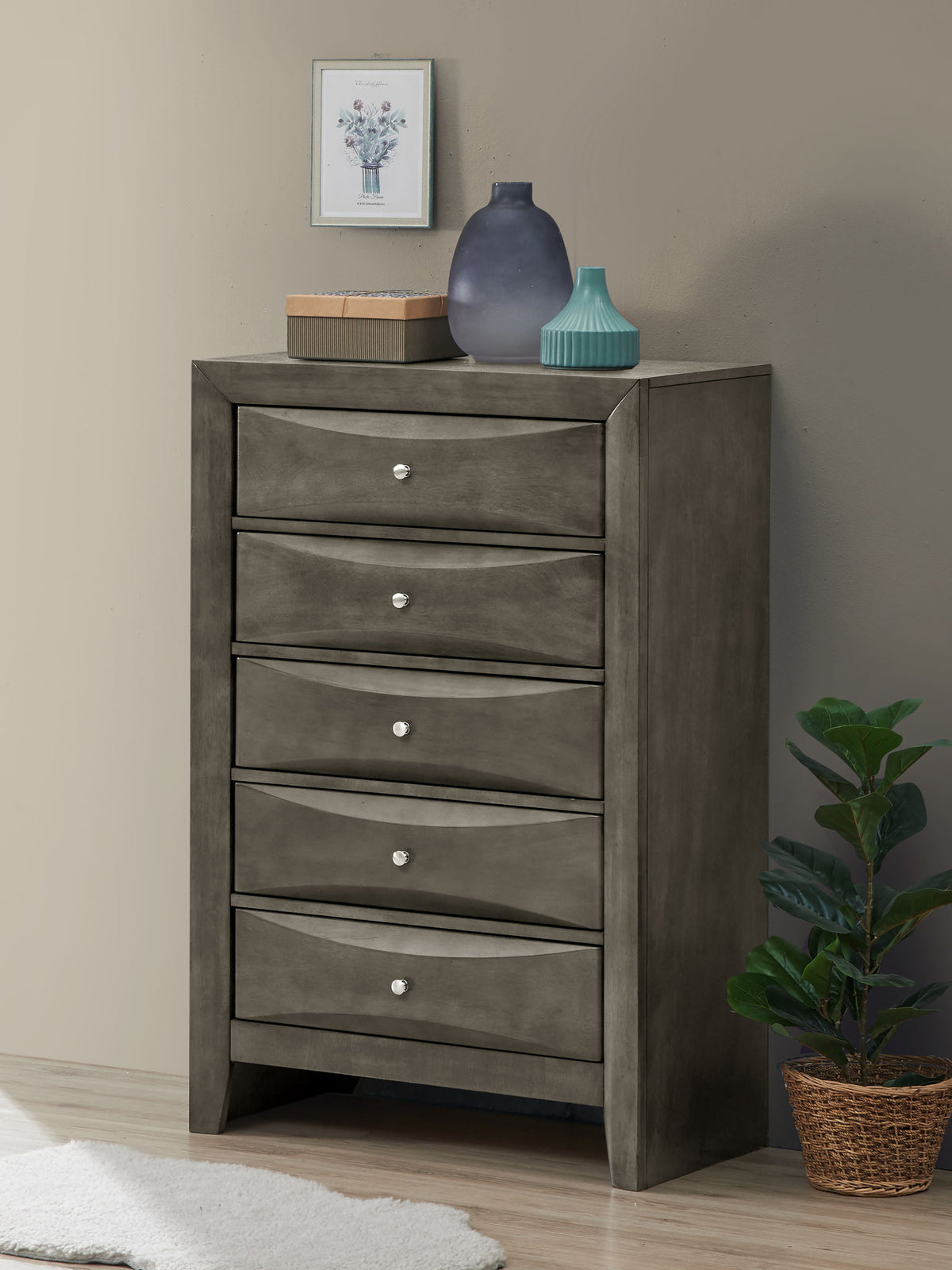 Marilla Chest