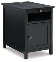 Treytown - Chair Side End Table Black by Signature Design by Ashley® | Bel Furniture