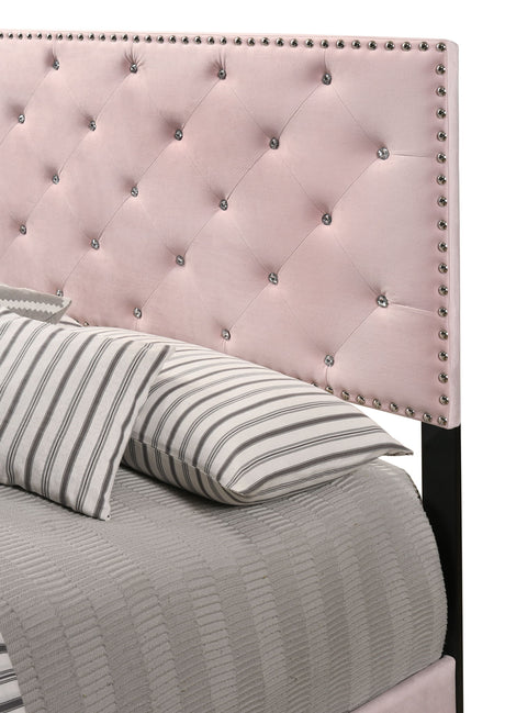 Luxurious Upholstered Bed - view 52