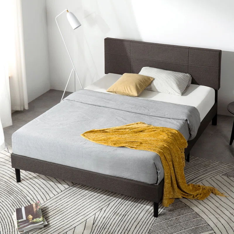 Denna - Upholstered Standard Bed