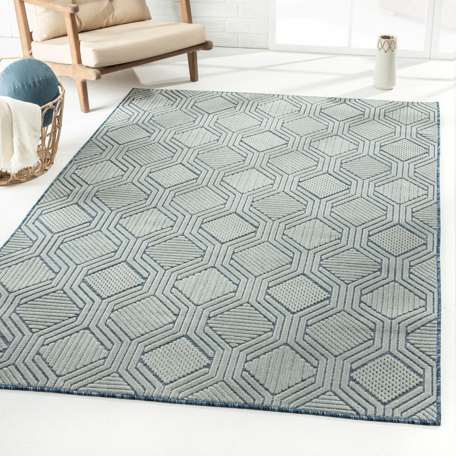 8' X 10' Geometric Stain Resistant Indoor / Outdoor Area Rug - Blue