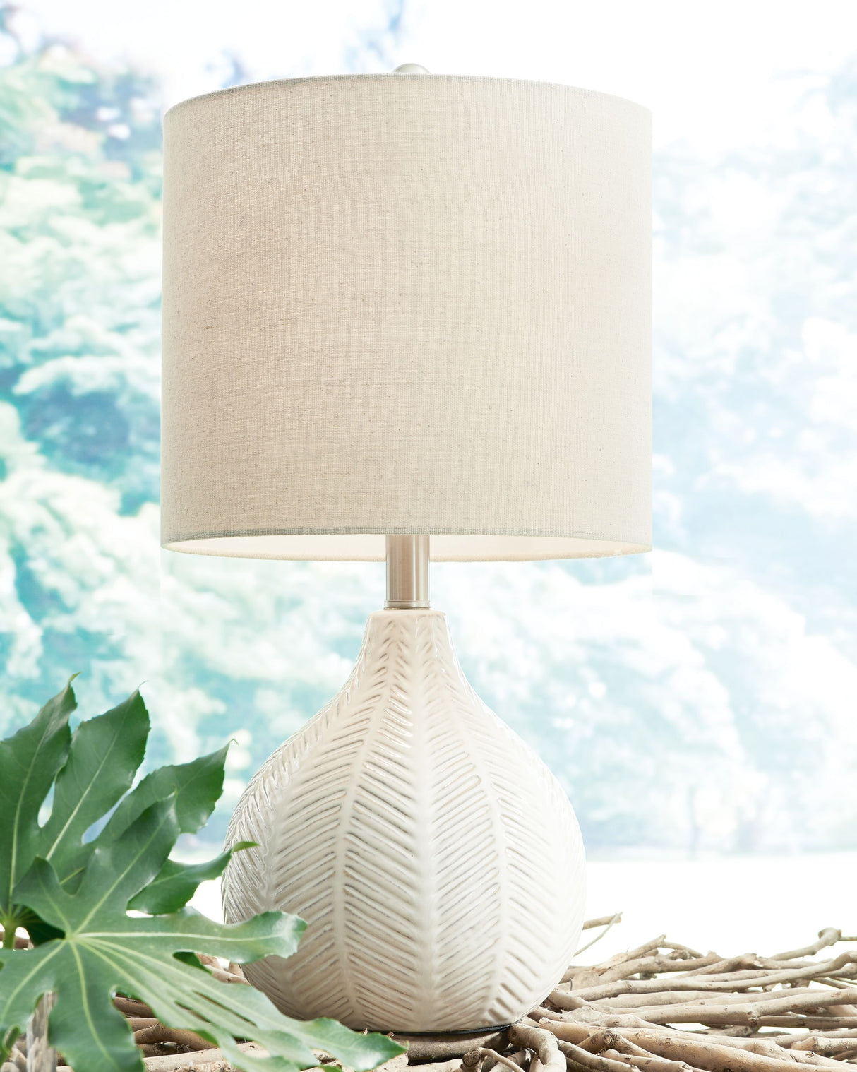 Rainermen - Off White - Ceramic Table Lamp by Signature Design by Ashley® | Bel Furniture