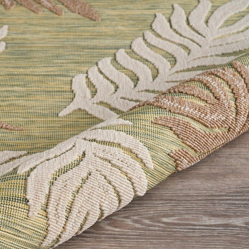 5' X 7' Indoor / Outdoor Area Rug - Green / Ivory