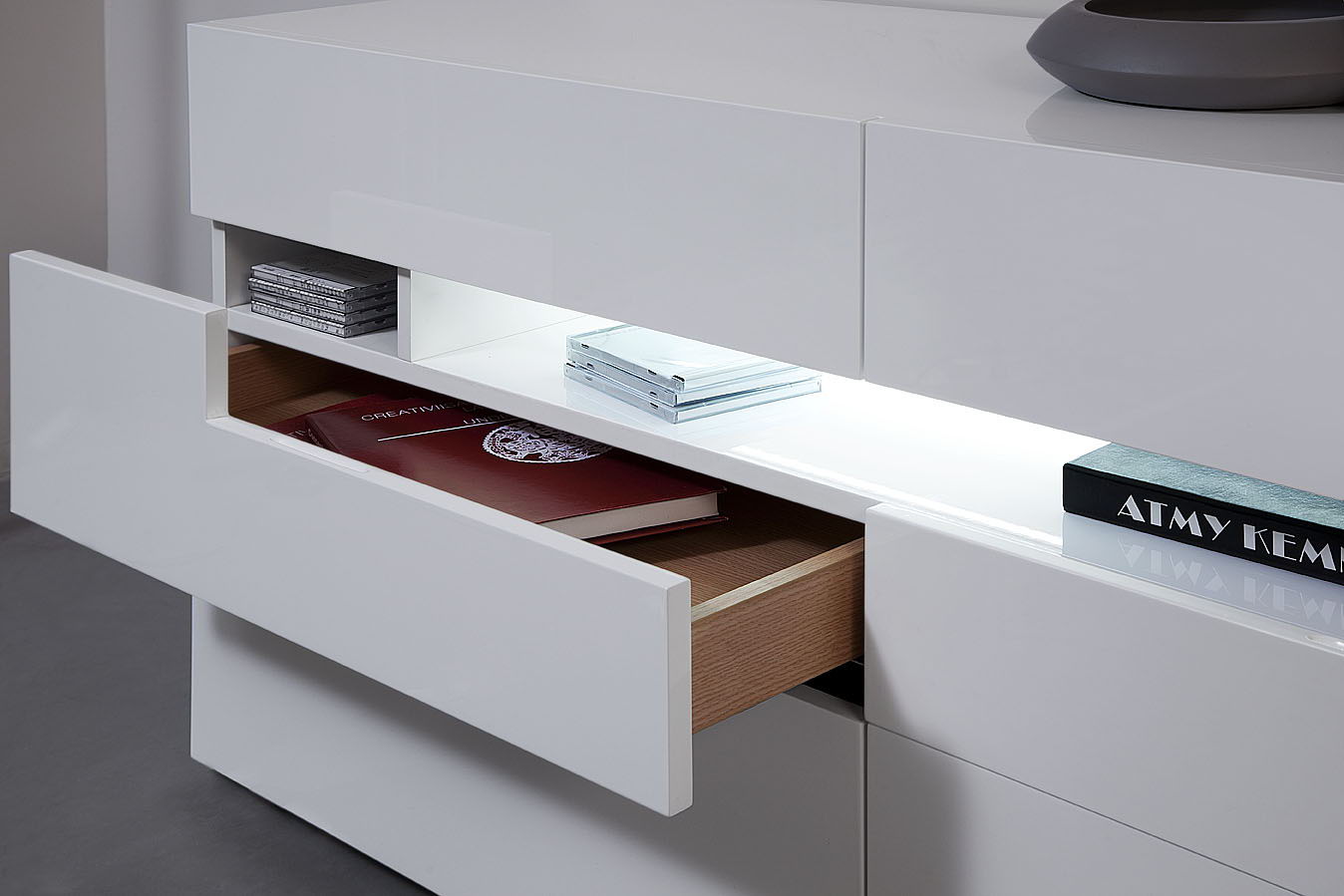 Dresser - White