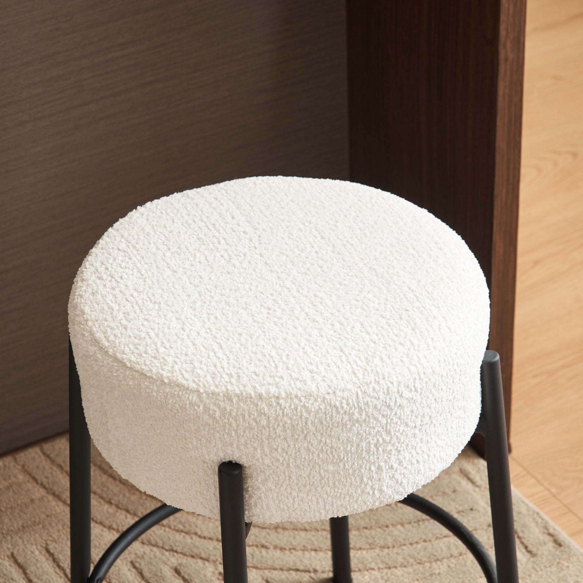 Round Bar Stools (Set of 2), Contemporary Upholstered Dining Stools For Kitchens, Coffee Shops And Bar Stores