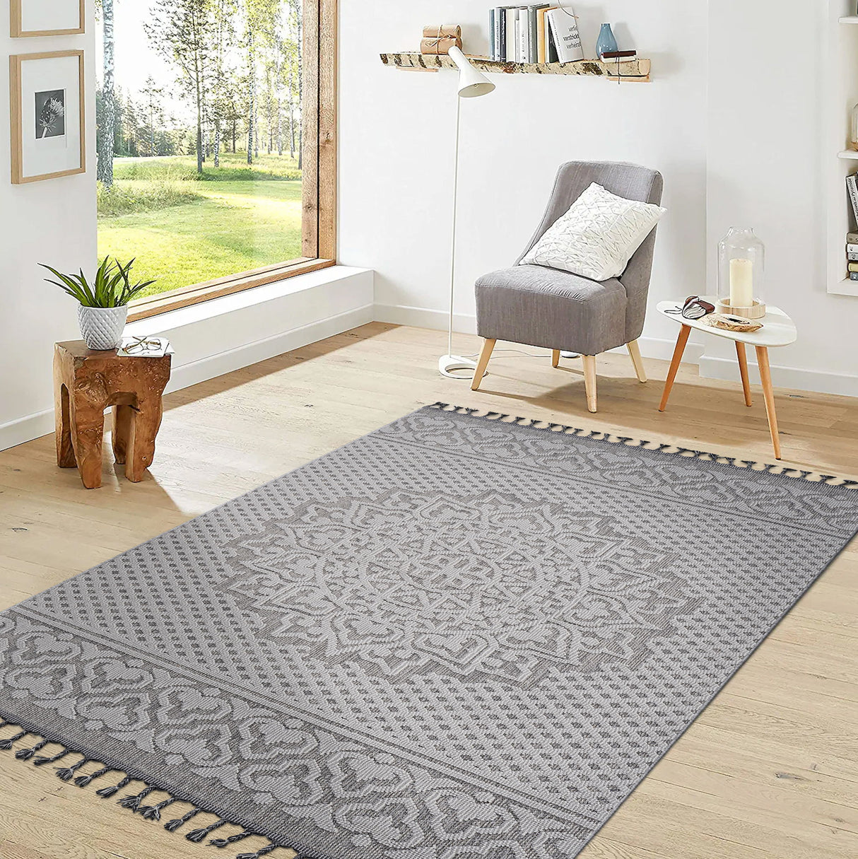 Guros - 4' X 6' Medallion Indoor / Outdoor Area Rug - Gray / White by Naar Rug | Bel Furniture