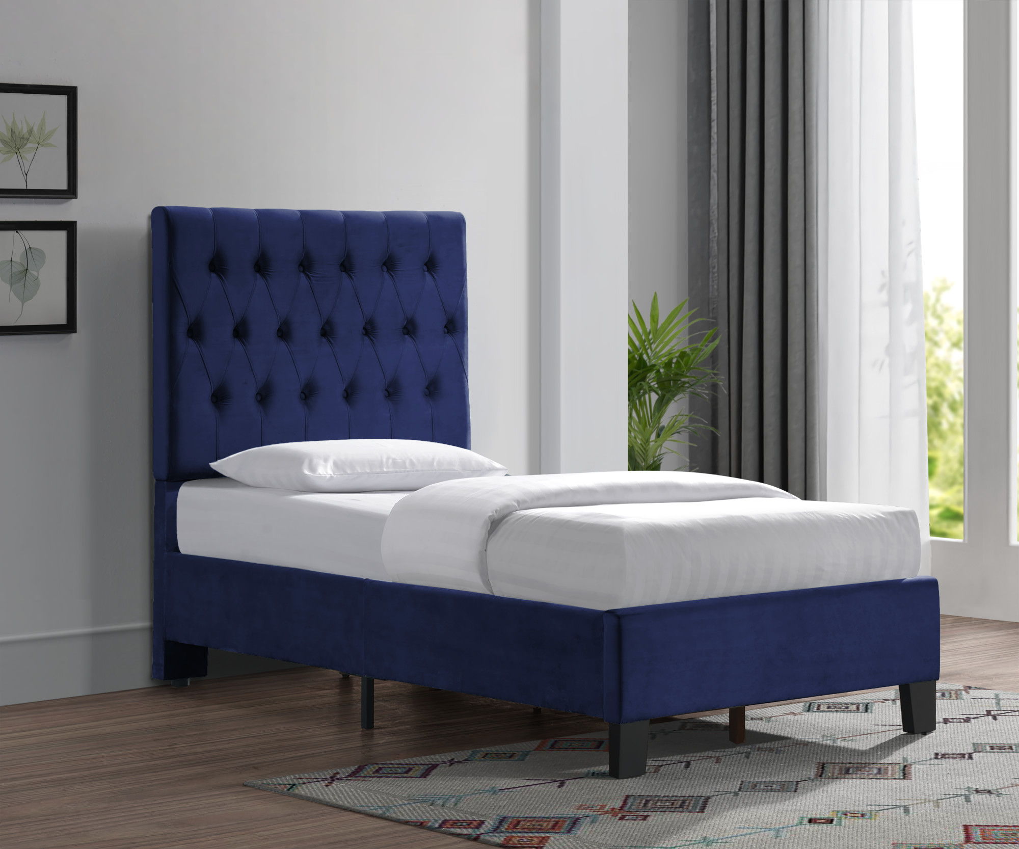 Luma - Upholstered Bed