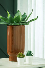 Avalyah - Medium Vase by Signature Design by Ashley® | Bel Furniture
