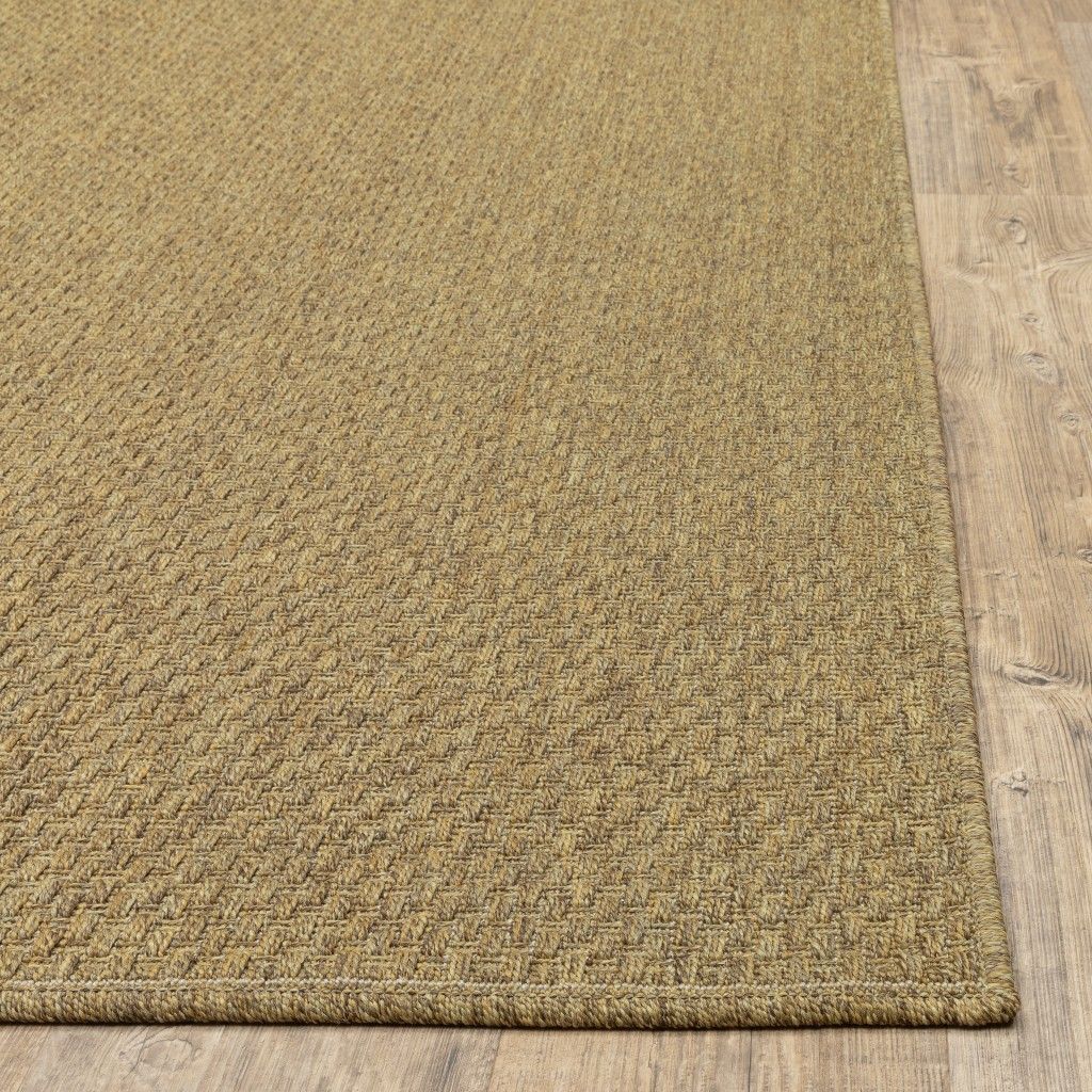 7' X 10' Indoor / Outdoor Area Rug - Tan