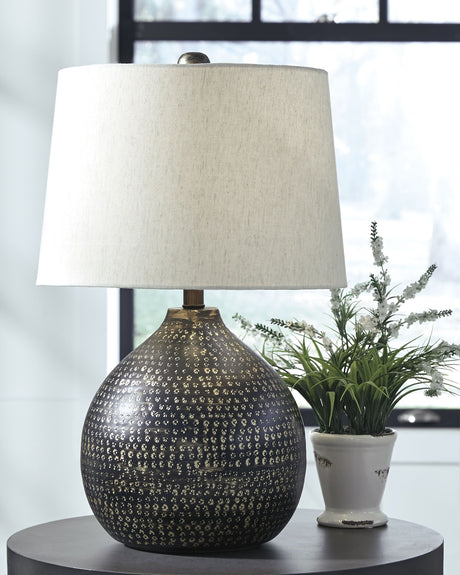 Maire - Black / Gold Finish - Metal Table Lamp by Signature Design by Ashley® | Bel Furniture