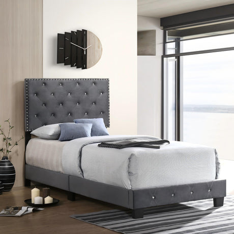 Luxurious Upholstered Bed - view 71