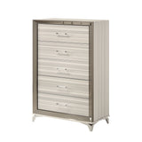 Star - Chest - White