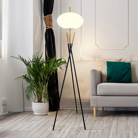 Floor Lamp - Black / Gold by Crown Mark | Bel Furniture