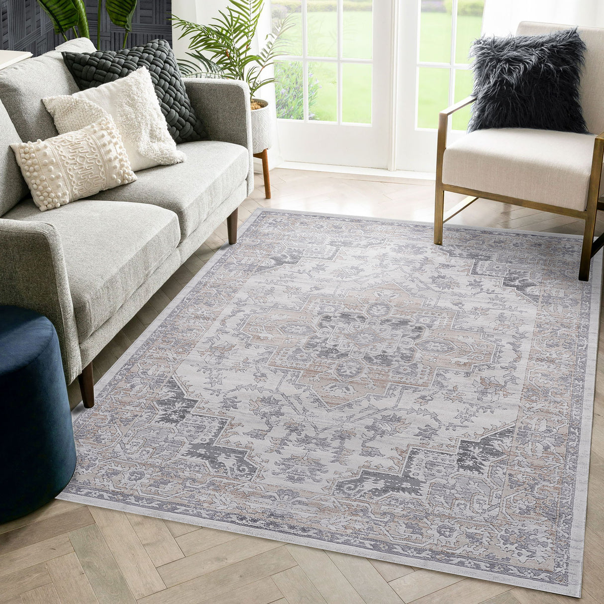 Marfi - 6' X 9' Oriental Area Rug - Ivory / Beige