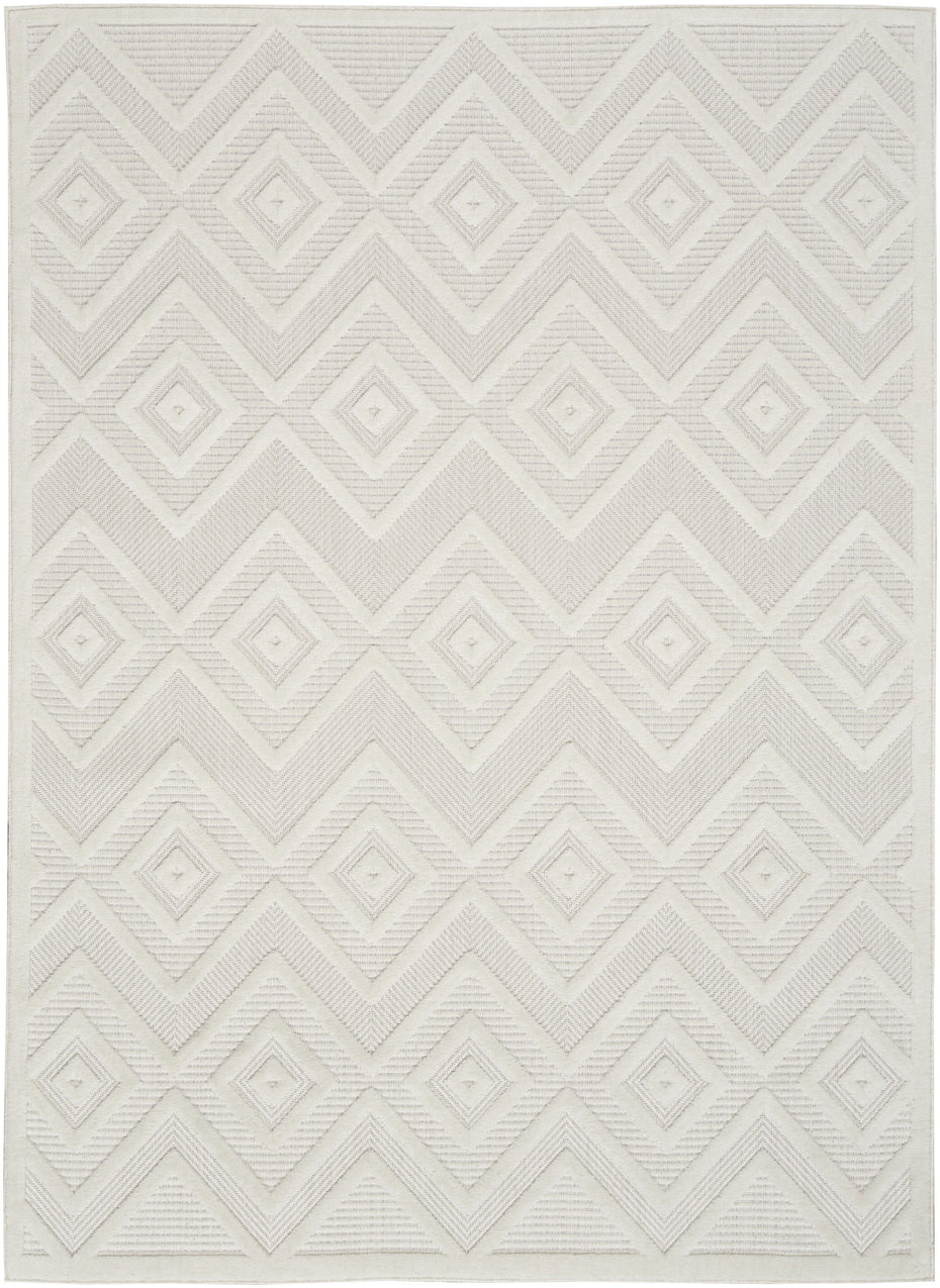 4' X 6' Argyle Indoor / Outdoor Area Rug - Ivory / White