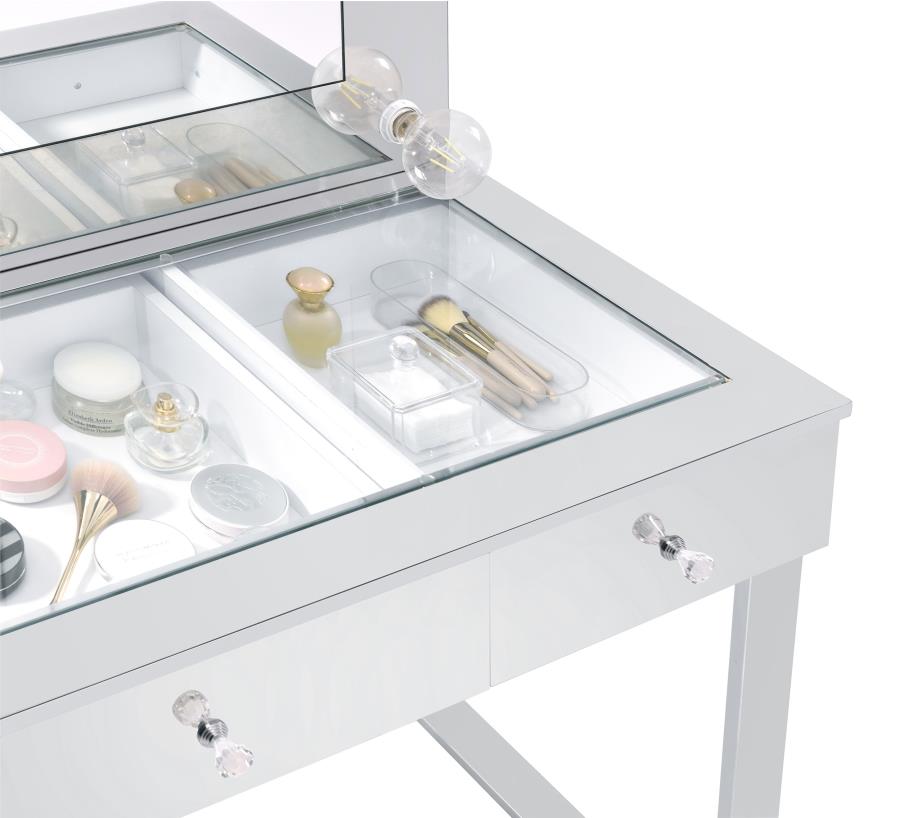 Umbridge - 3-Drawer Vanity Set With Lighting - Chrome And White