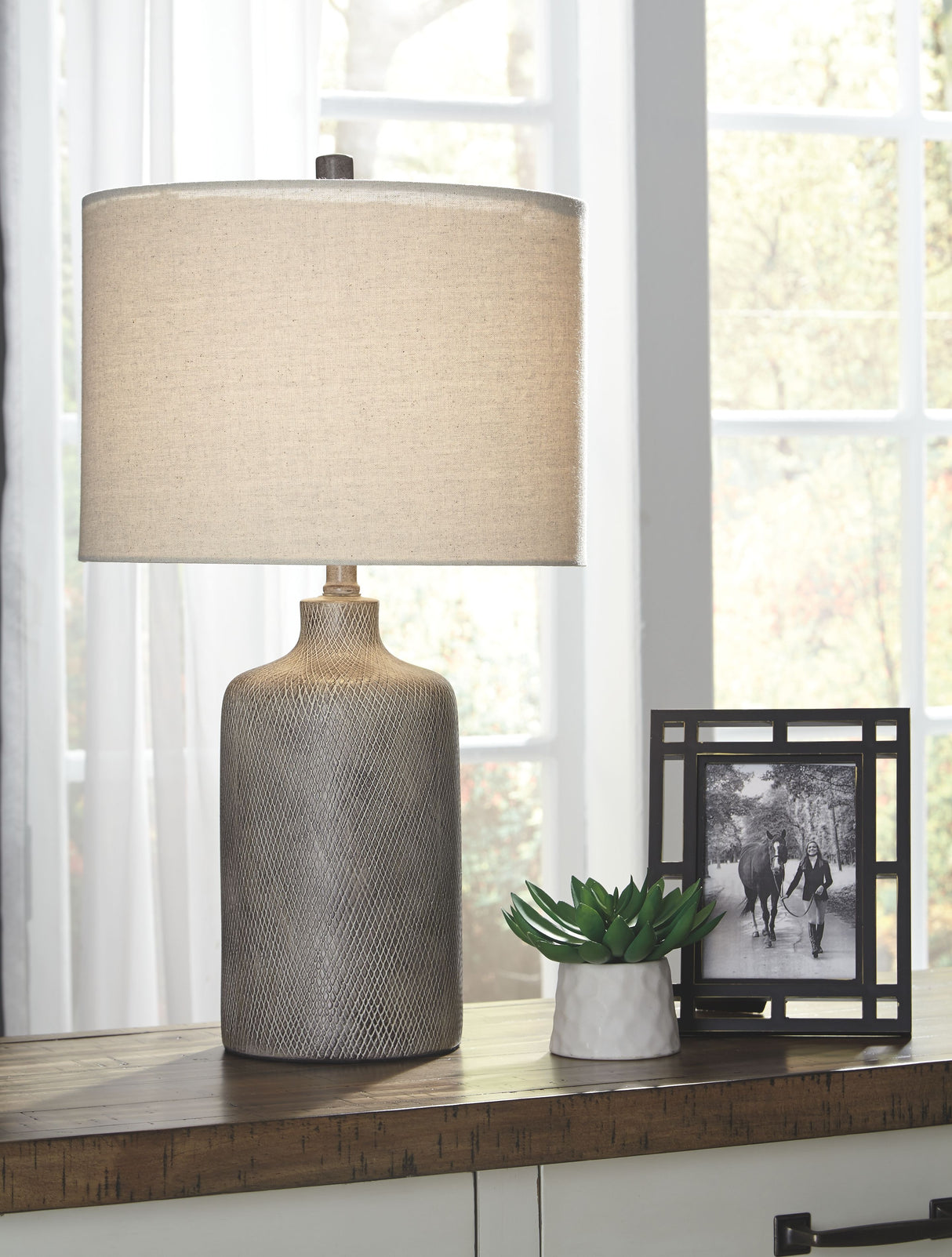 Linus - Antique Black - Ceramic Table Lamp by Signature Design by Ashley® | Bel Furniture