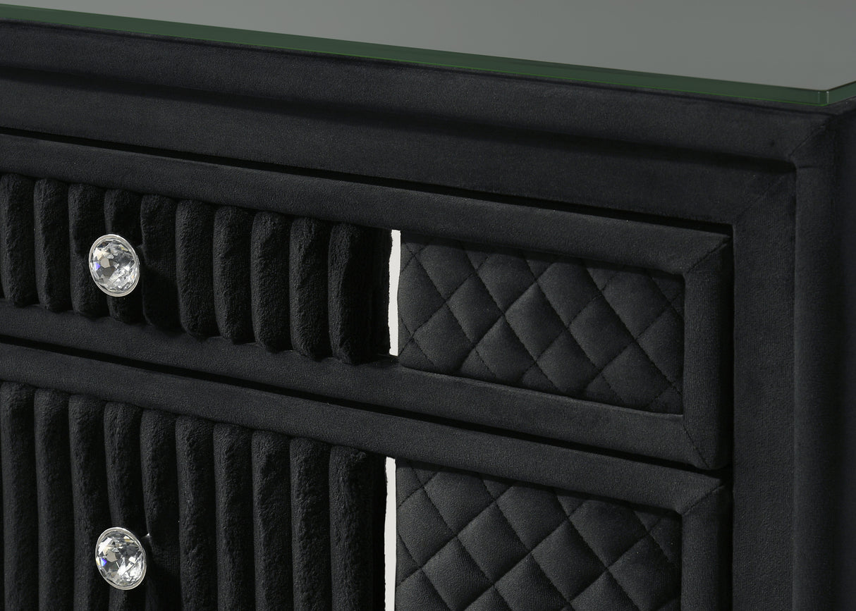 Armany Dresser